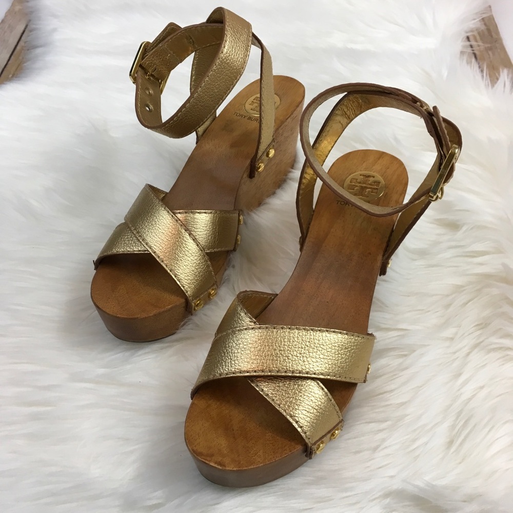 Tory Burch Gold Strappy Risley Clog Wedge - Picture 4 of 8